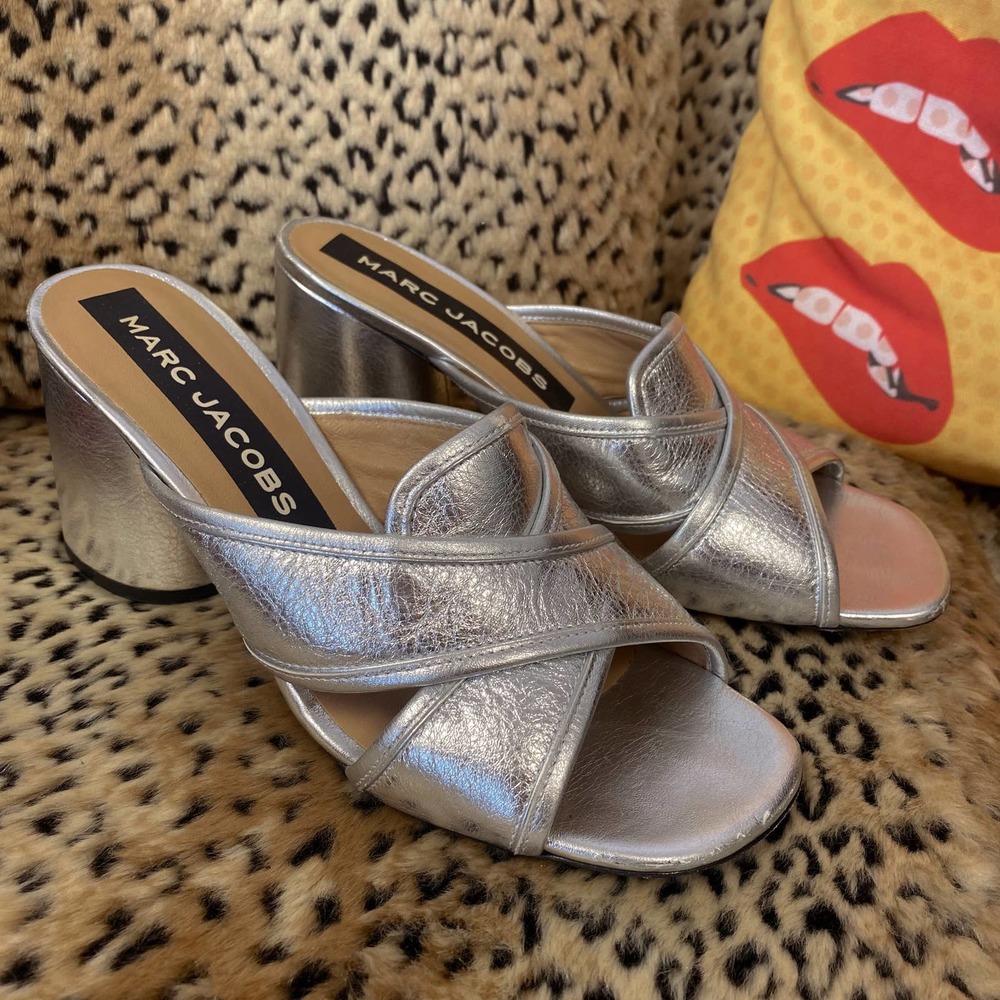 Marc Jacobs Silver Slip On Open Toe Aurora Mule Size 39.5